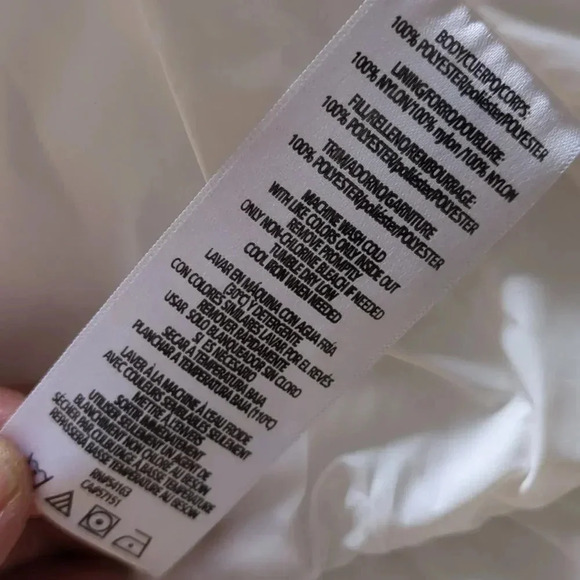 Calvin Klein Performance Sherpa Puffer Vest - Picture 9 of 17